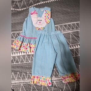Rare edition bunny two piece size 3T worn 1 time in great condition.